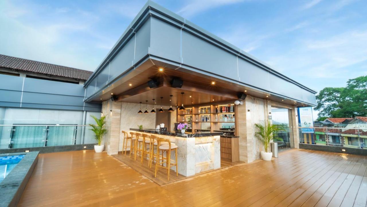 Pop! Hotel Teuku Umar Denpasar Exterior foto