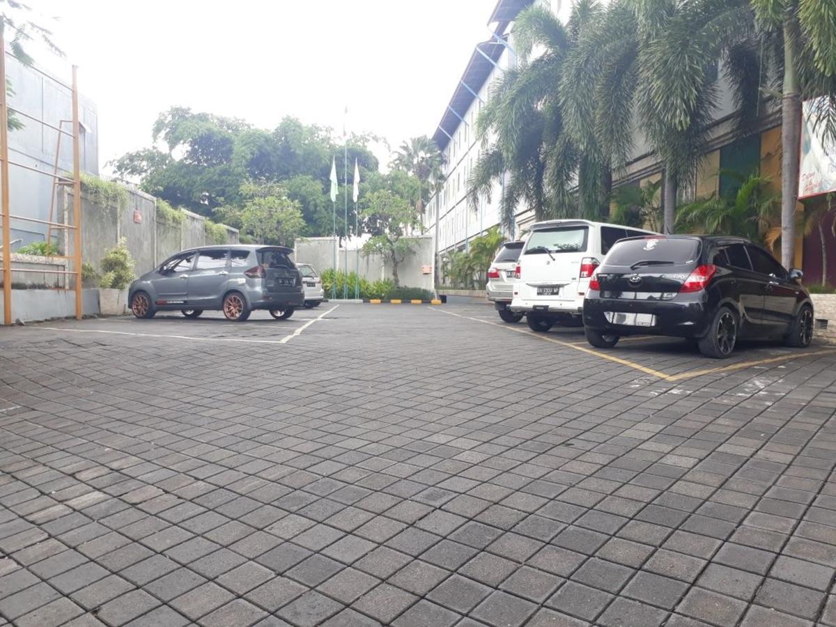 Pop! Hotel Teuku Umar Denpasar Exterior foto